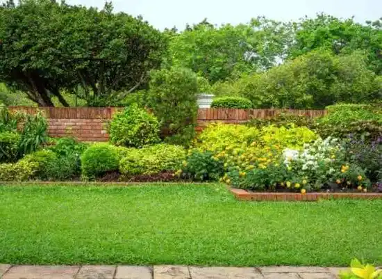 landscaping services Hamden